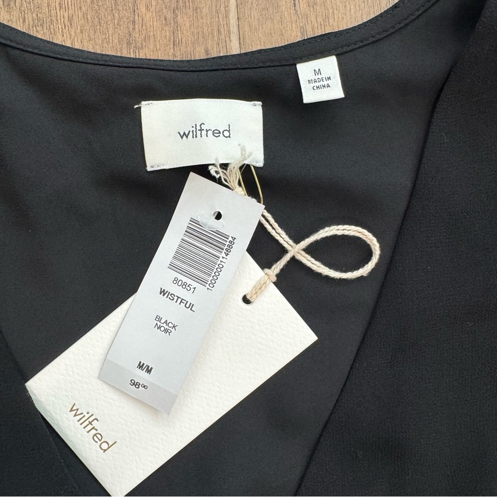 NWT! Aritzia Wilfred Wistful Blouse - Black Puff Sleeve Cropped Boho Top - Picture 7 of 12